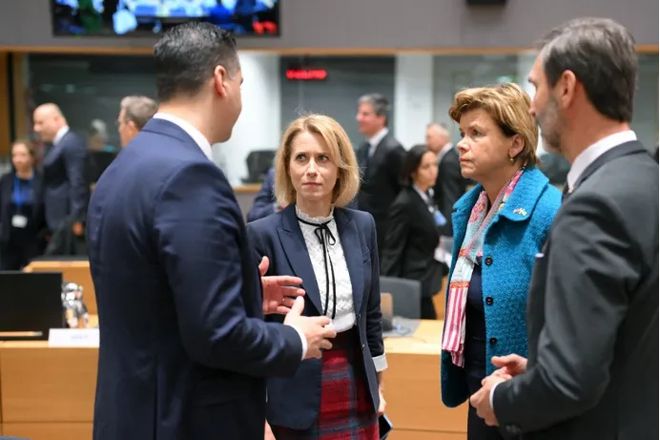 友极为震惊特朗普把丹麦女首相气哭j9九游会登录布达诺夫的话让网(图9)